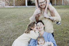 At-home-family-photo-session-Gracemere