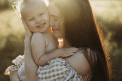A motherhood photography session near Rockhampton, Queensland.