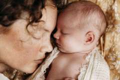 Studio-newborn-session-Yeppoon5