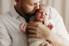 Studio-newborn-session-Rockhampton12