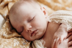Studio-newborn-session-Rockhampton24