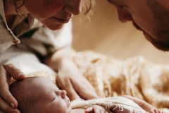 Studio-newborn-session-Rockhampton30