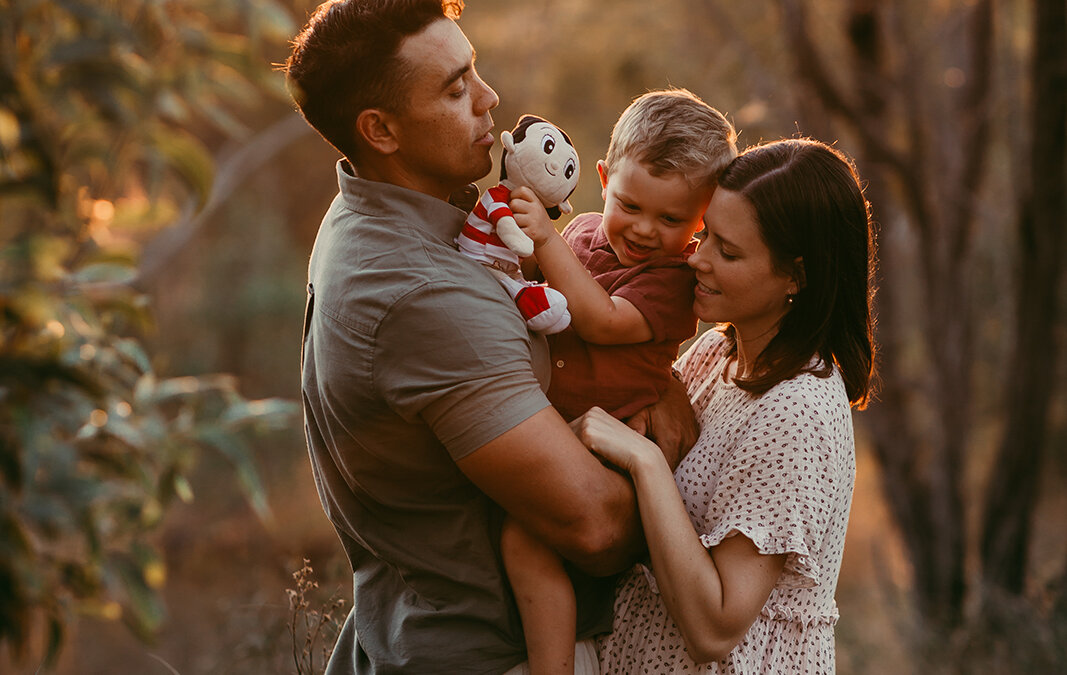 Naomi + Luke + Cohen